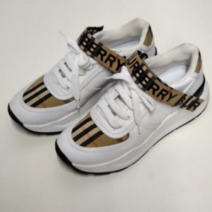 バーバリー　ベルクロ　ロゴ　ノバチェック　スニーカー　靴